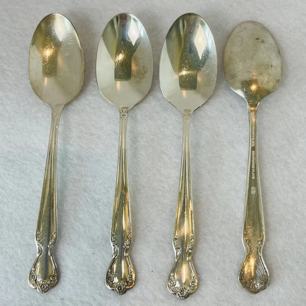 Rogers Brothers Silver Plate Teaspoons Set of 4 Vintage IS Floral Flatware